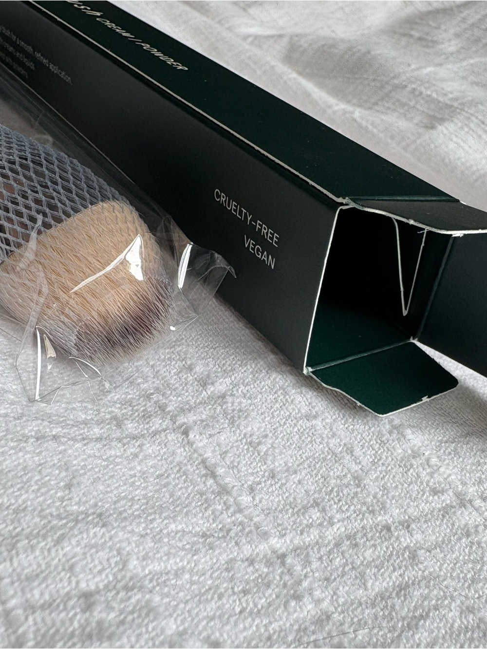 Ciele | Powder Double-Ended Brush - Black and Natural - Picture 7 of 7